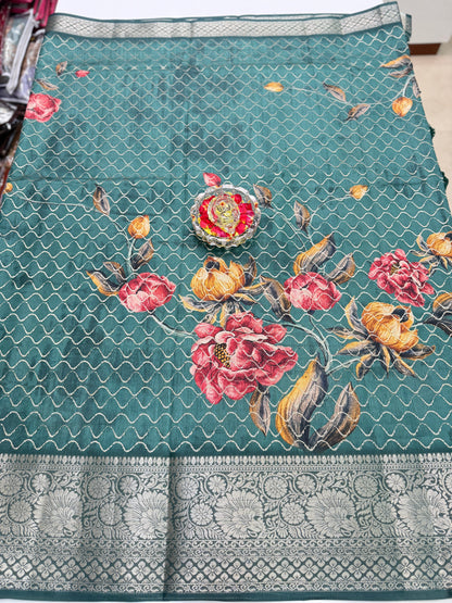 Kasargod-Style Silk Blend Saree with Zari Border and Rich Pallu – Festive Saree for Women