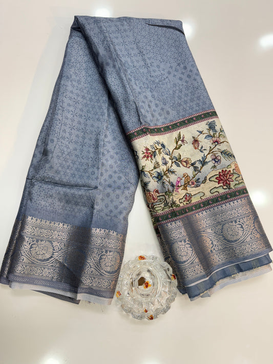 Russian Viscose Crepe Silk Chittpallu Saree with Heritage Print and Zari Border for Women