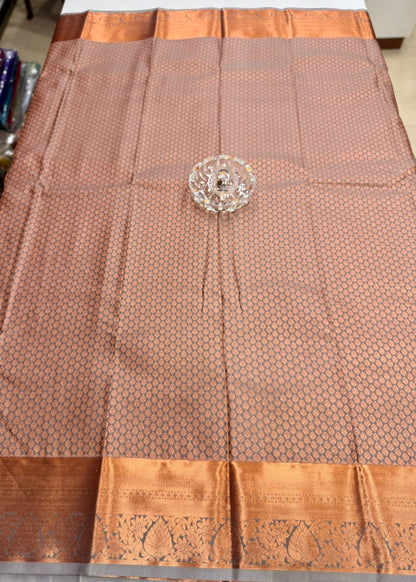 Soft Silk Saree with Traditional Zari Border and All-Over Weaving Design for Women