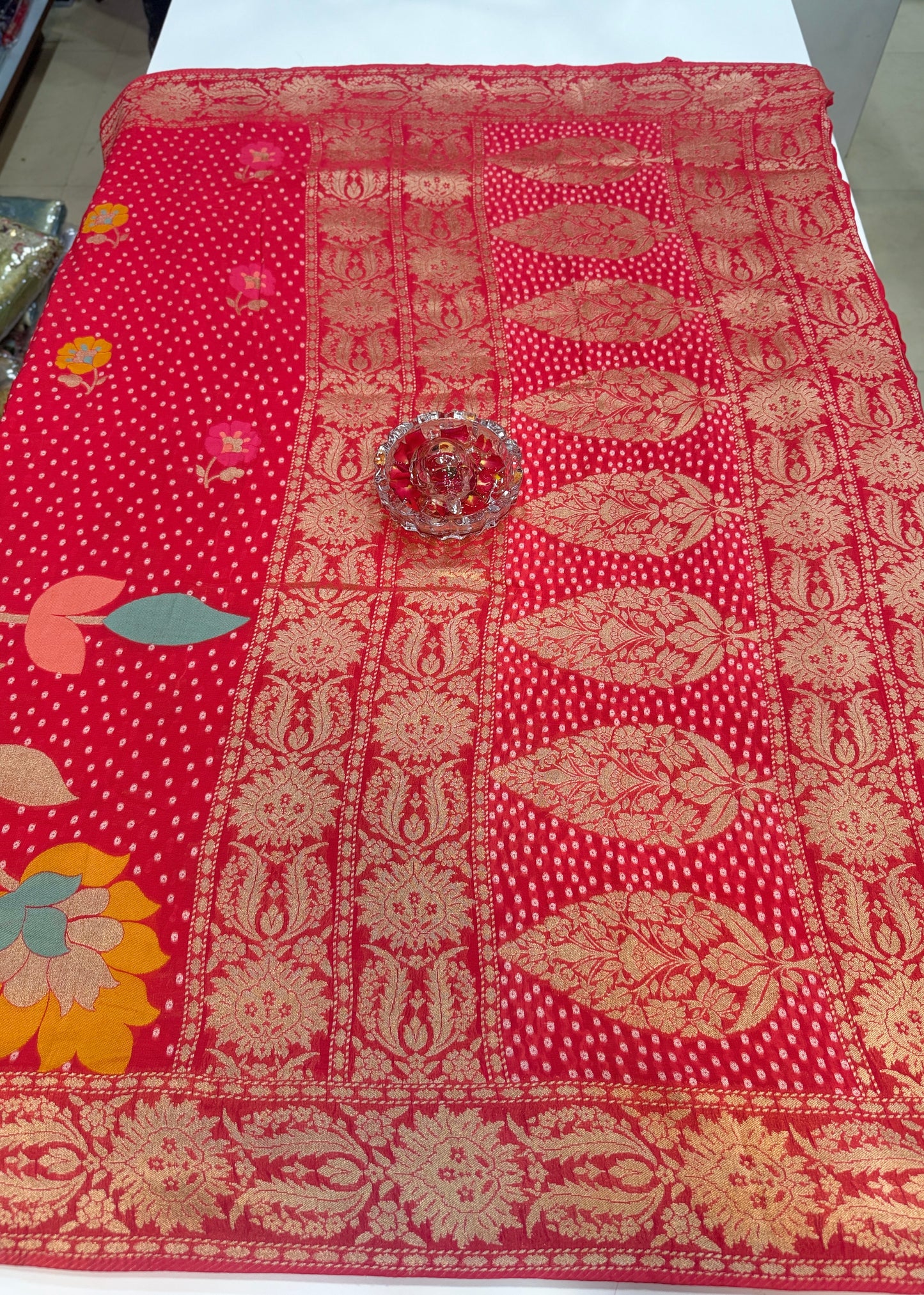 Pure Kaddi Georgette Zari Weaving Saree in Rani Pink with Circular Motifs and Floral Accents – Festive & Wedding Wear Saree for Women