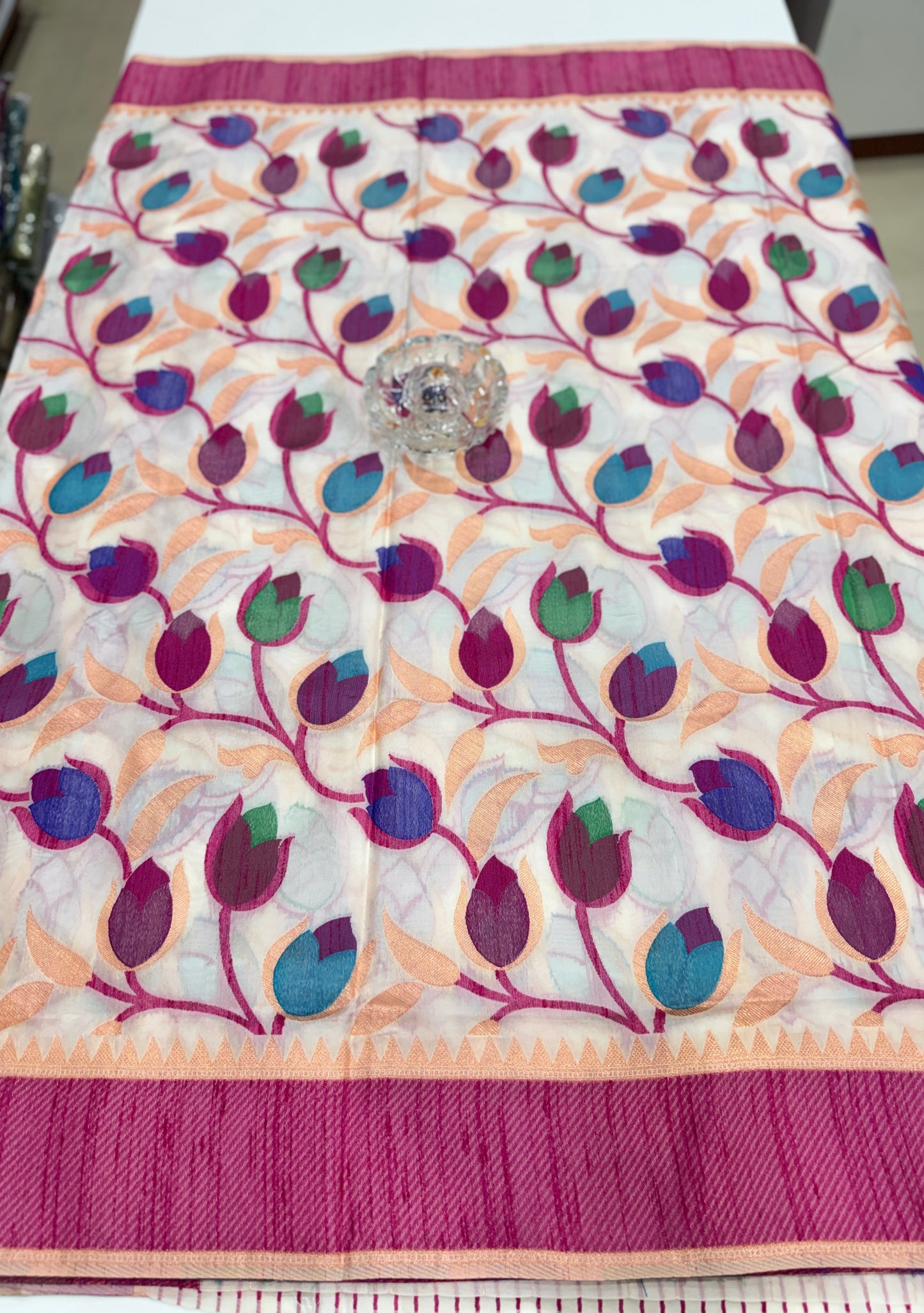 Soft silk floral printed saree with contrast blouse, lightweight festive wear saree for women