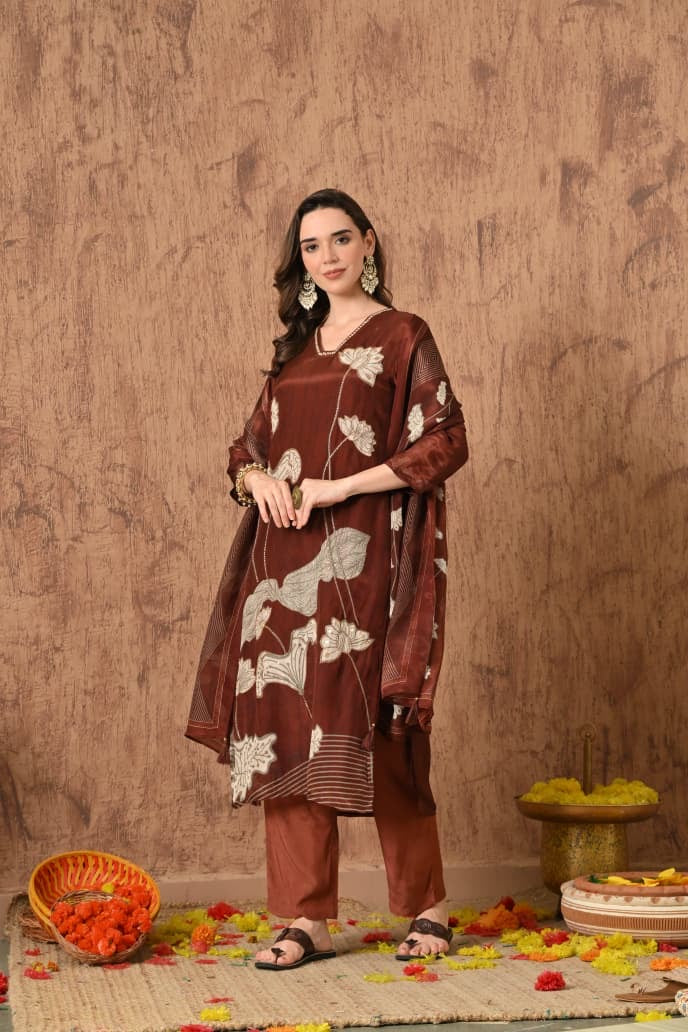 Crepe Kurta Pant Dupatta Set with Hand Detailing Work for Women – Sizes M to 3XL