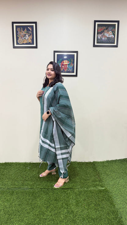 Graceful Weaves: Cotton Handloom Straight Cut Collection