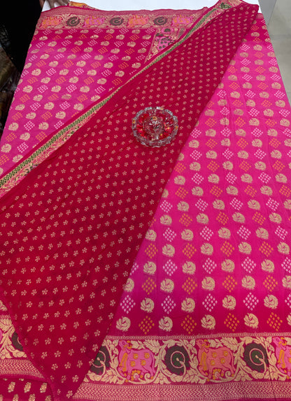 Pure Kaddi Georgette Zari Weaving Saree in Magenta Pink with Floral Jaal and Scalloped Border – Premium Festive & Wedding Wear for Women