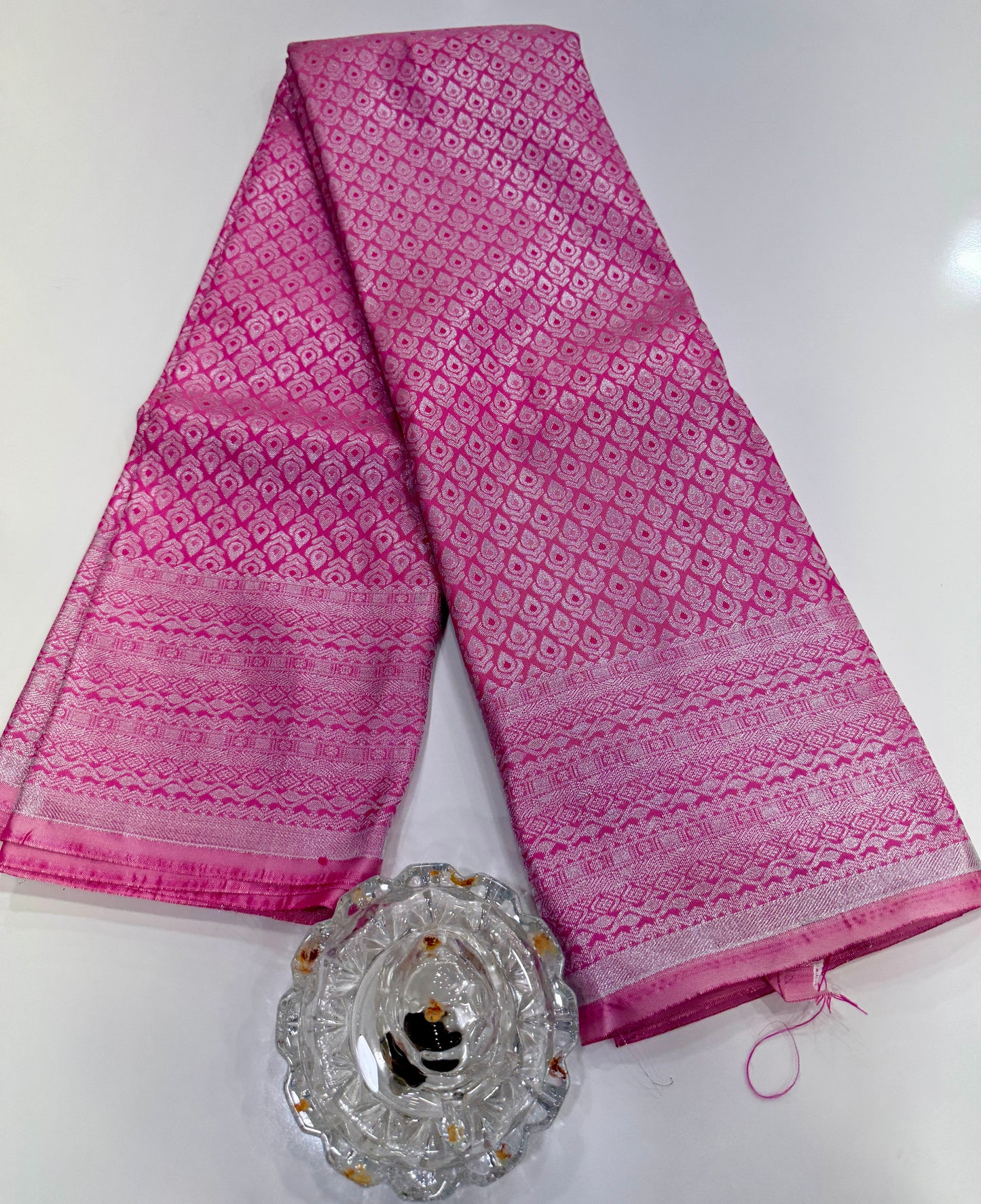Bridal Soft Silk Saree with Jacquard Weaving & Contrast Border for Women