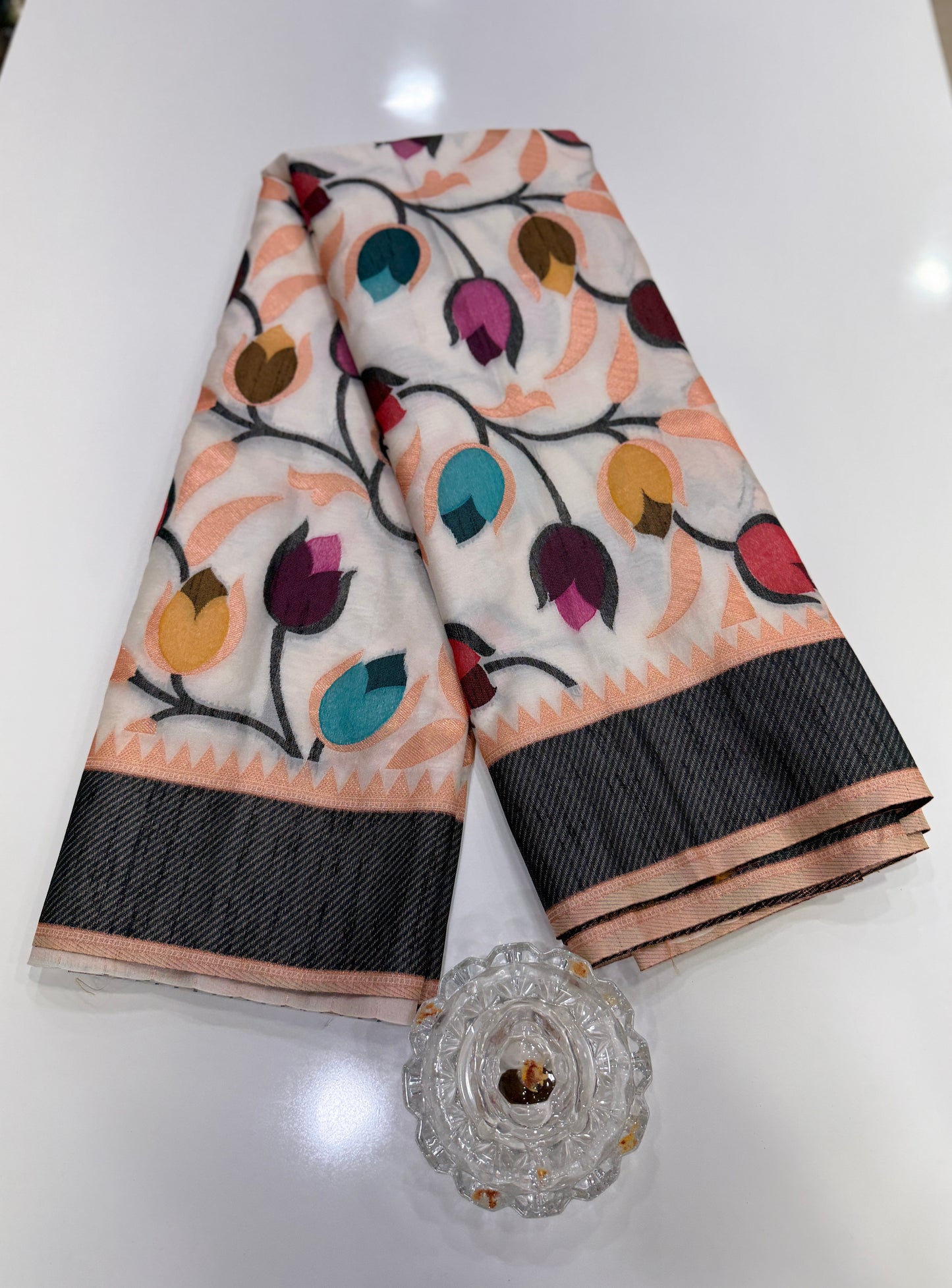 Soft silk floral printed saree with contrast blouse, lightweight festive wear saree for women