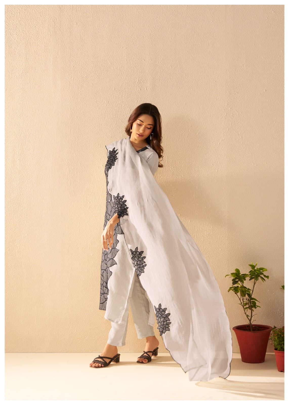 Crush Shimmer Kurta Pant Dupatta Set with Elegant Detailing Work for Women – Sizes M to XXL