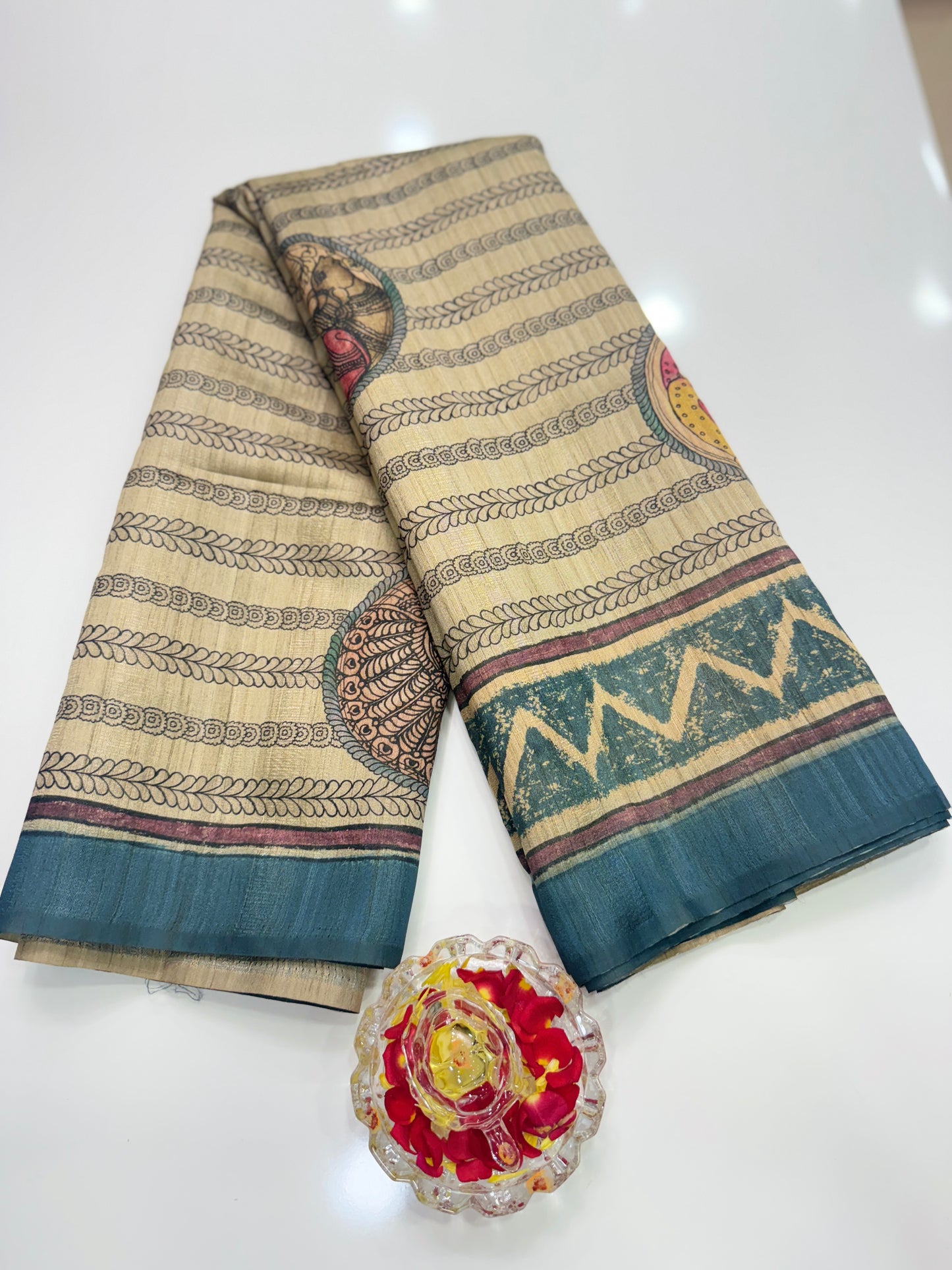 Silk Blend Printed Saree with Traditional Art Motifs and Glossy Texture – Festive Wear for Women