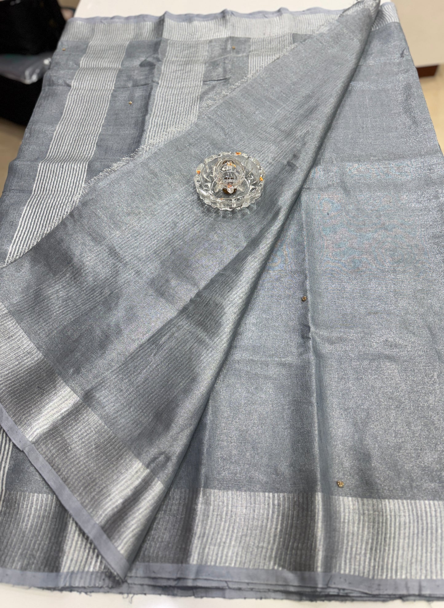 Pure Tissue 150 Count Linen Handloom Saree with Handwork and Running Blouse for Women