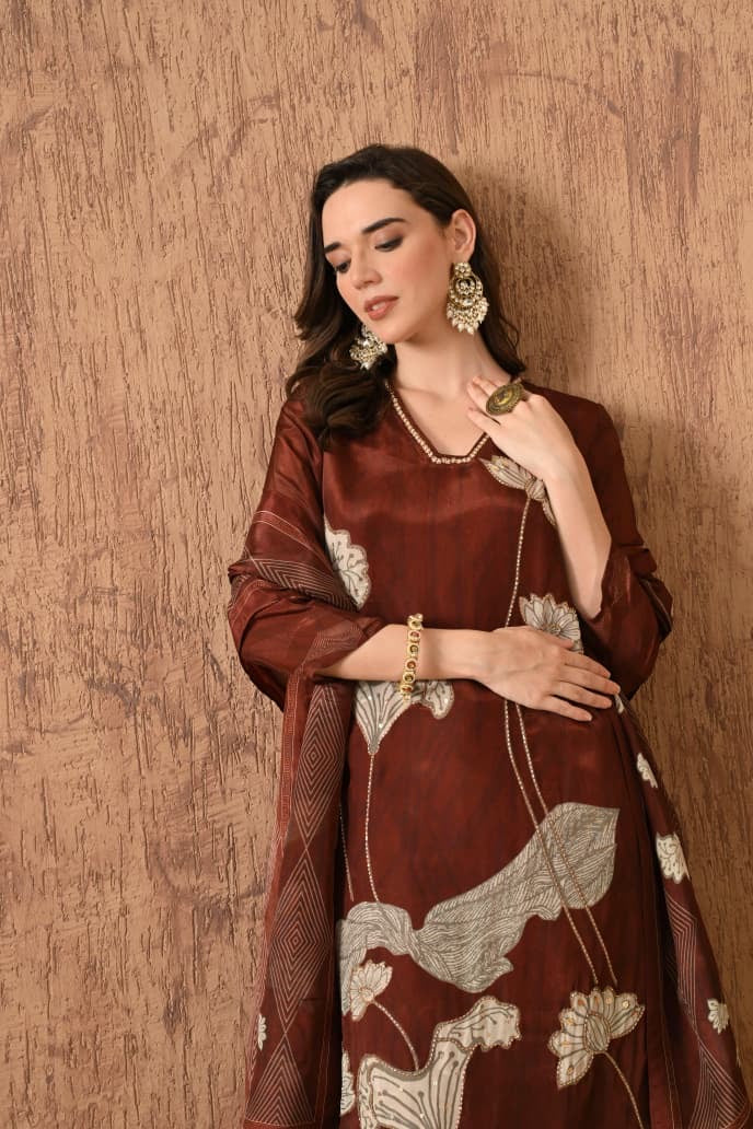 Crepe Kurta Pant Dupatta Set with Hand Detailing Work for Women – Sizes M to 3XL