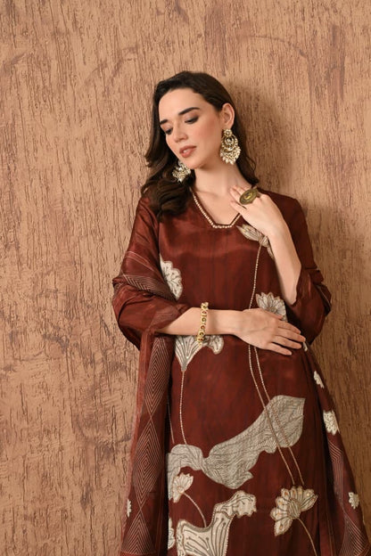 Crepe Kurta Pant Dupatta Set with Hand Detailing Work for Women – Sizes M to 3XL