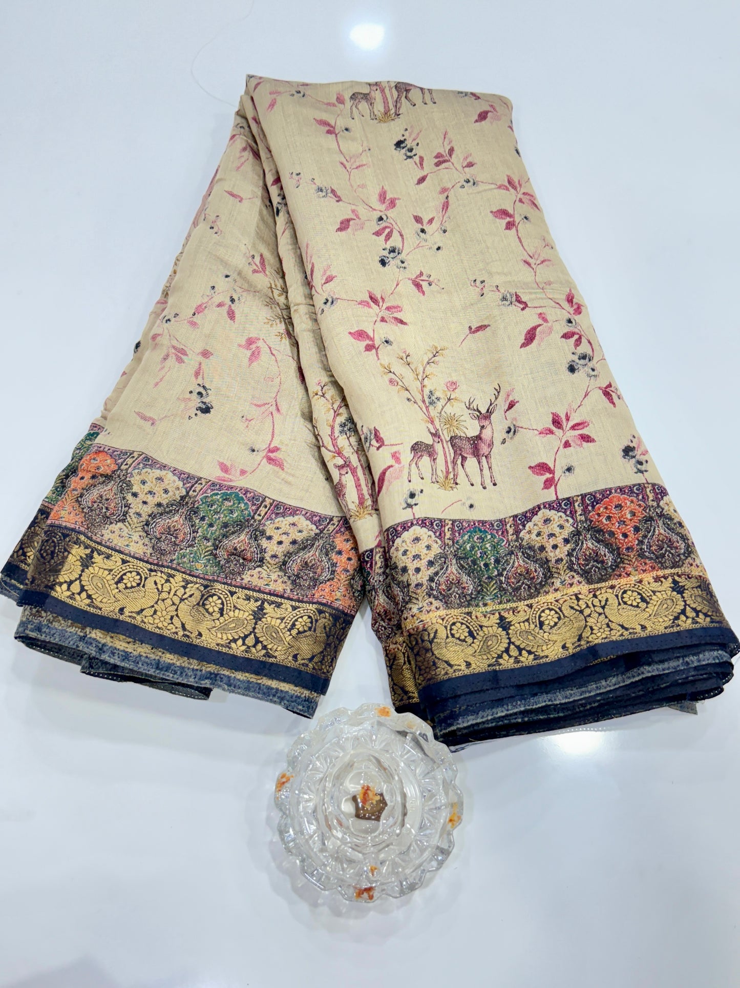 Chennuri silk style printed saree with traditional artwork border and unstitched blouse fabric for women