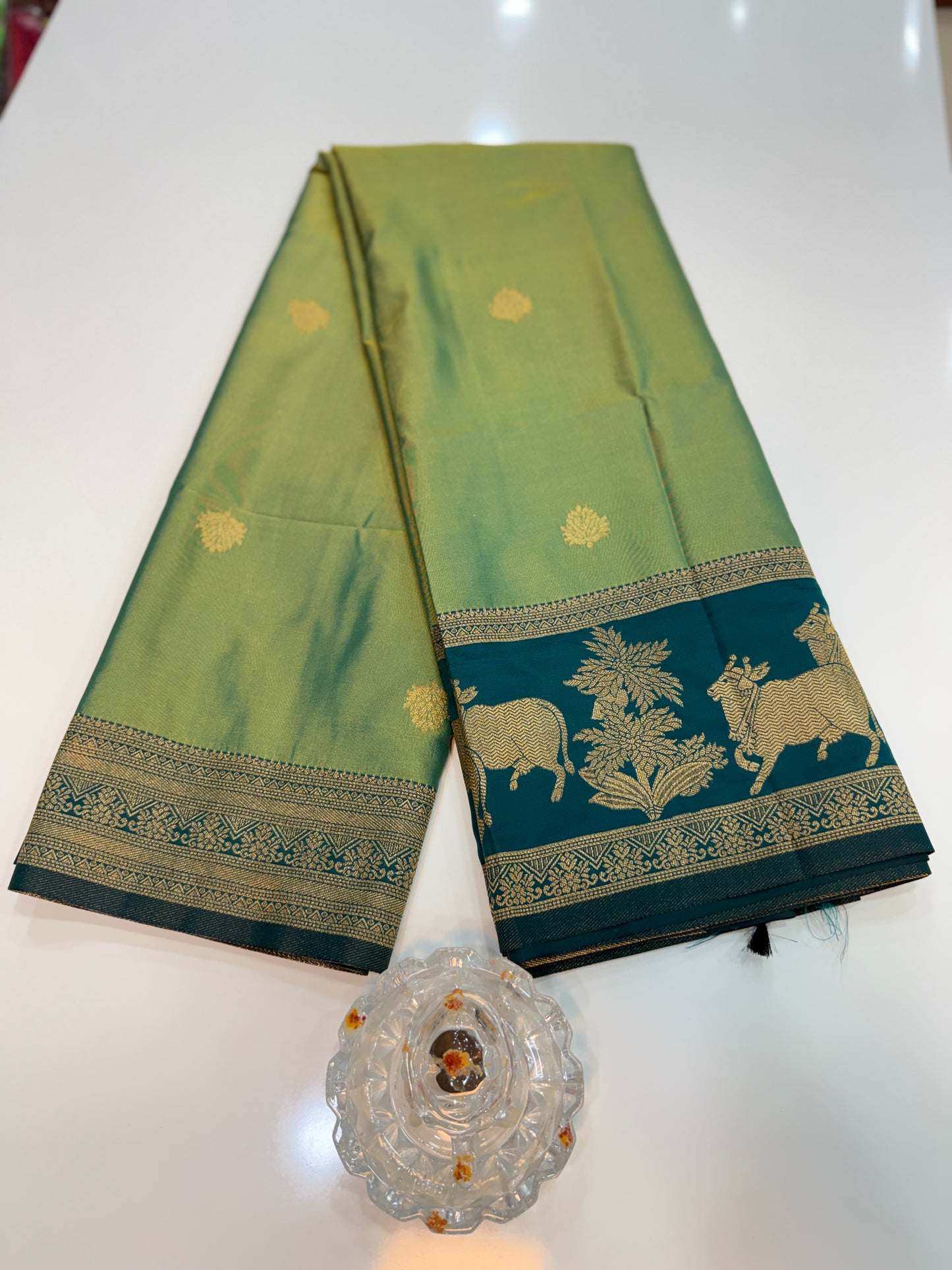Handloom styled Silk Pichwai Saree with Woven Border and Contrast Blouse