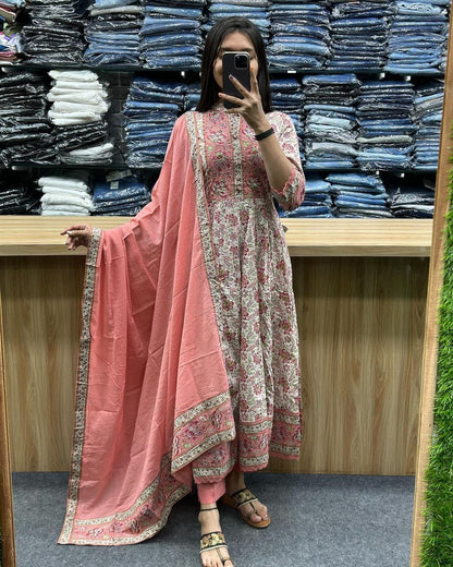 Regal Flair: Voluminous Anarkali Suit Set for Majestic Elegance