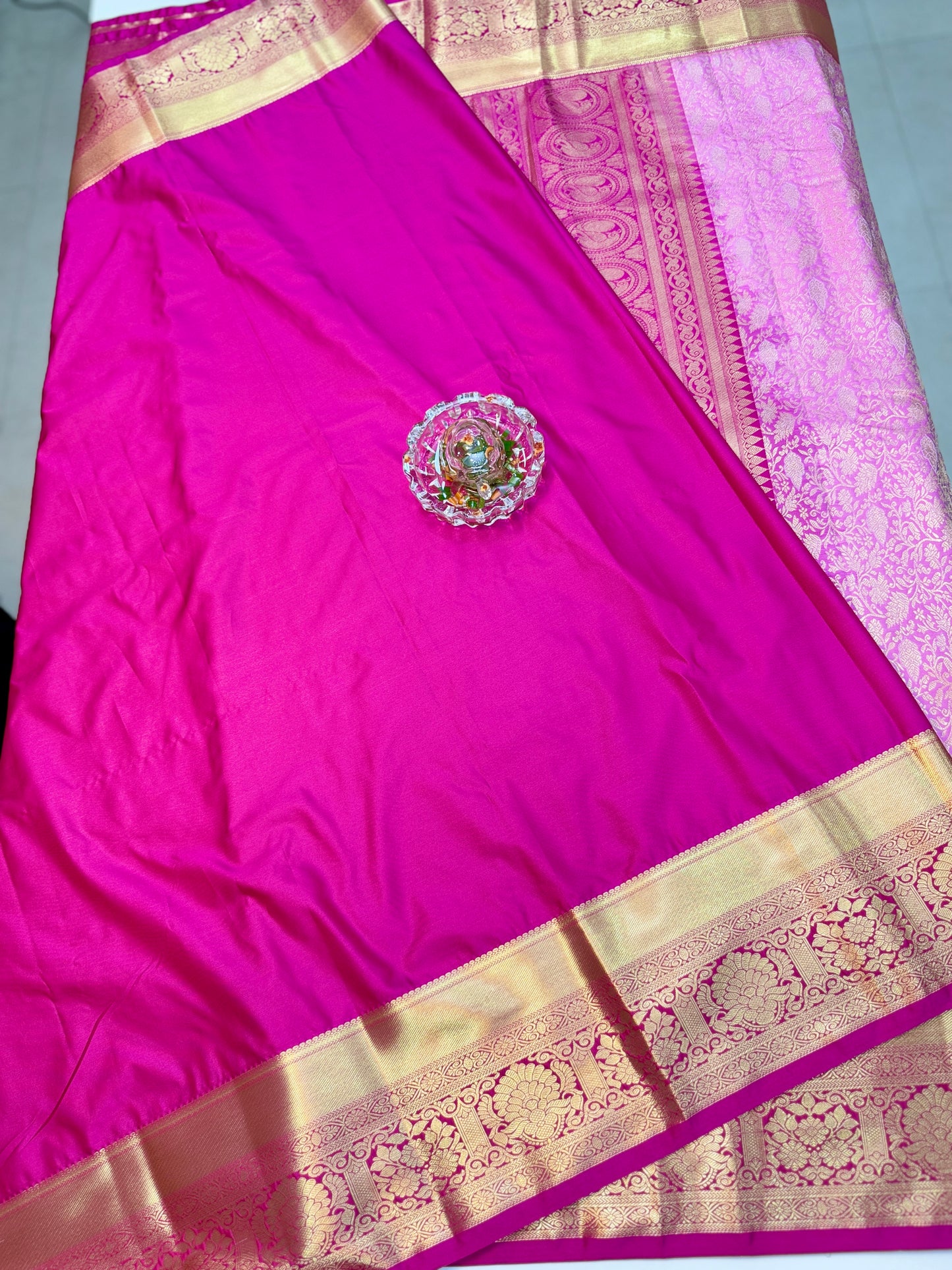 Semi Kanchi Pattu Brocade Saree with Zari Weaving and Contrast Border – Festive Wear