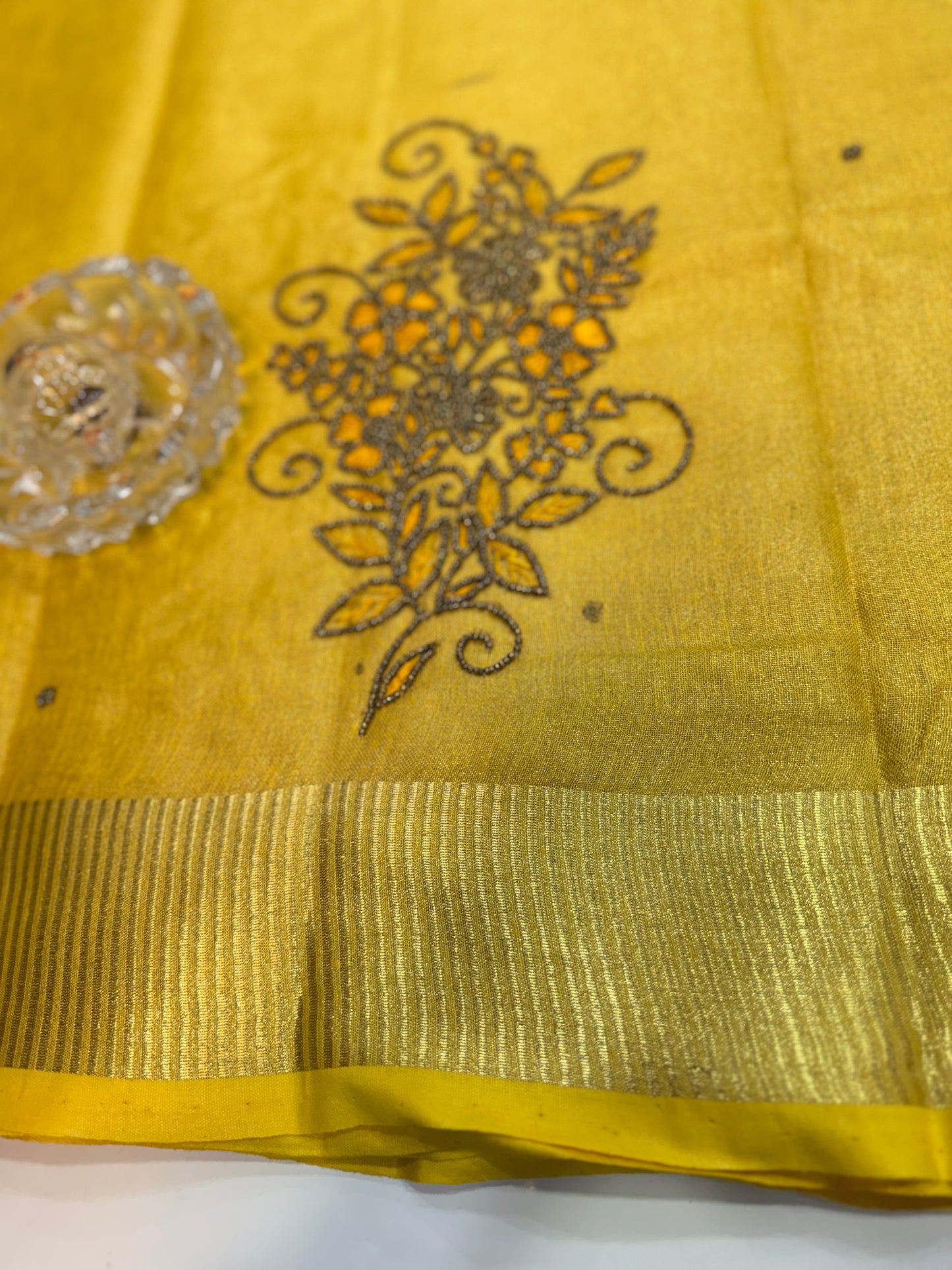 Pure Tissue 150 Count Linen Handloom Saree with Handwork and Running Blouse for Women