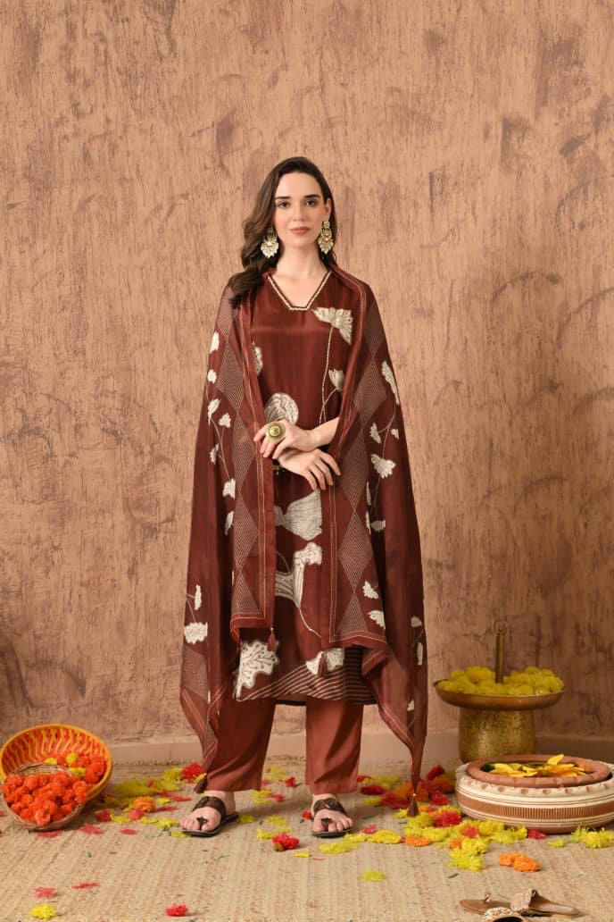 Crepe Kurta Pant Dupatta Set with Hand Detailing Work for Women – Sizes M to 3XL