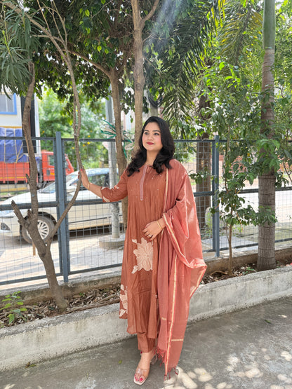 Mul Chanderi Kurta Set with Pintuck and Floral Embroidery, Shantoon Pant and Chanderi Dupatta