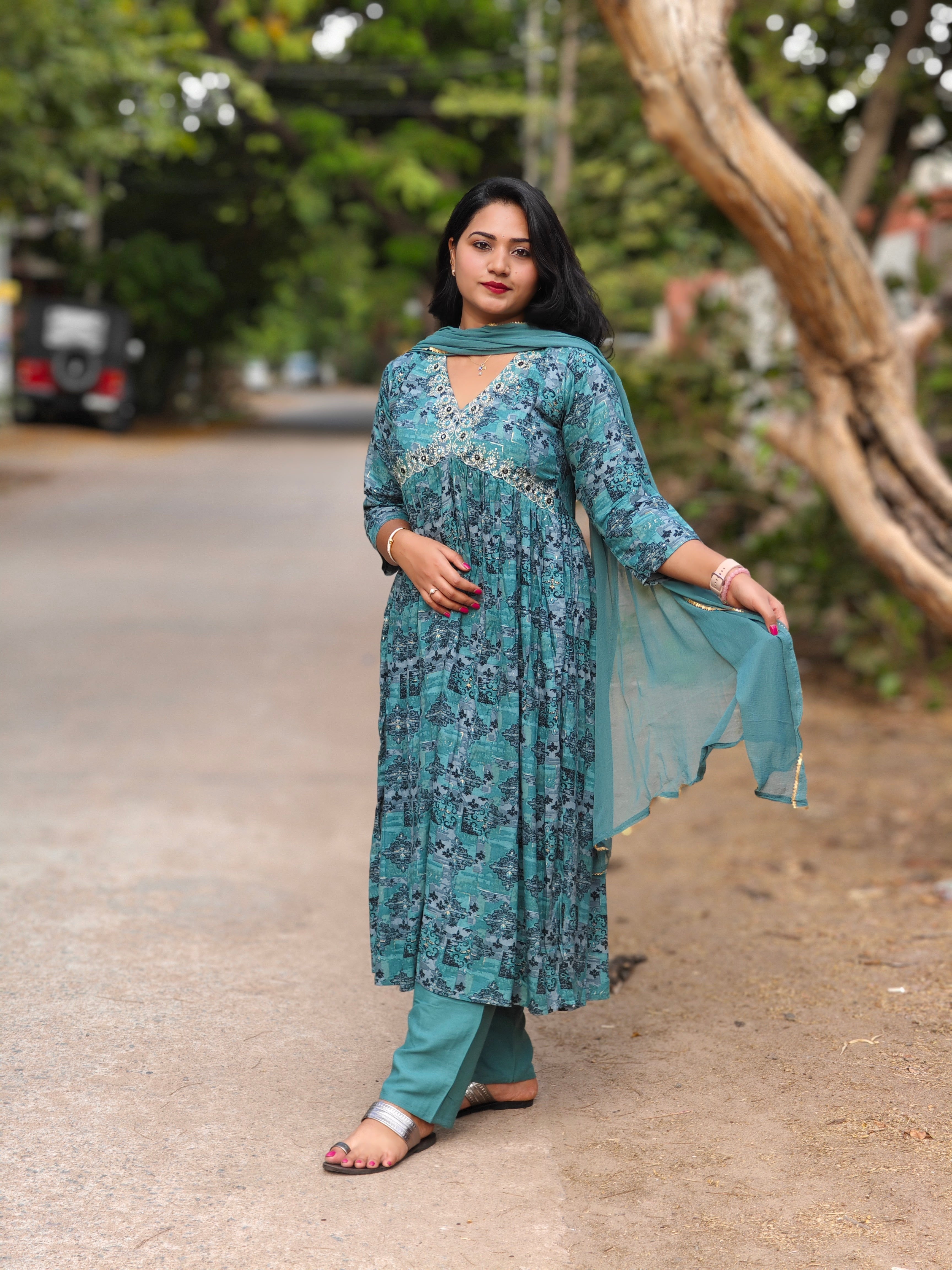 Elegance Redefined: The Alia Cut Ensemble – Mani's Fashions