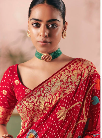 Pure Kaddi Georgette Zari Weaving Saree in Crimson Red with Traditional Floral Jaal and Rich Border – Festive & Wedding Wear Saree for Women