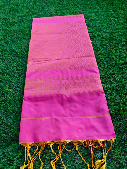 Sophistication Unveiled: Kanjivaram Soft Silk Sarees - Luxe Quality, Unbeatable Price