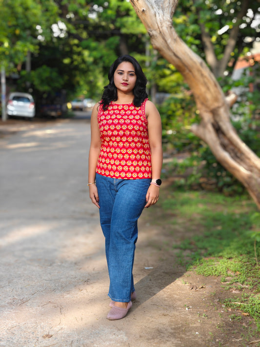 Red Cotton Floral Print Regular Top 3645