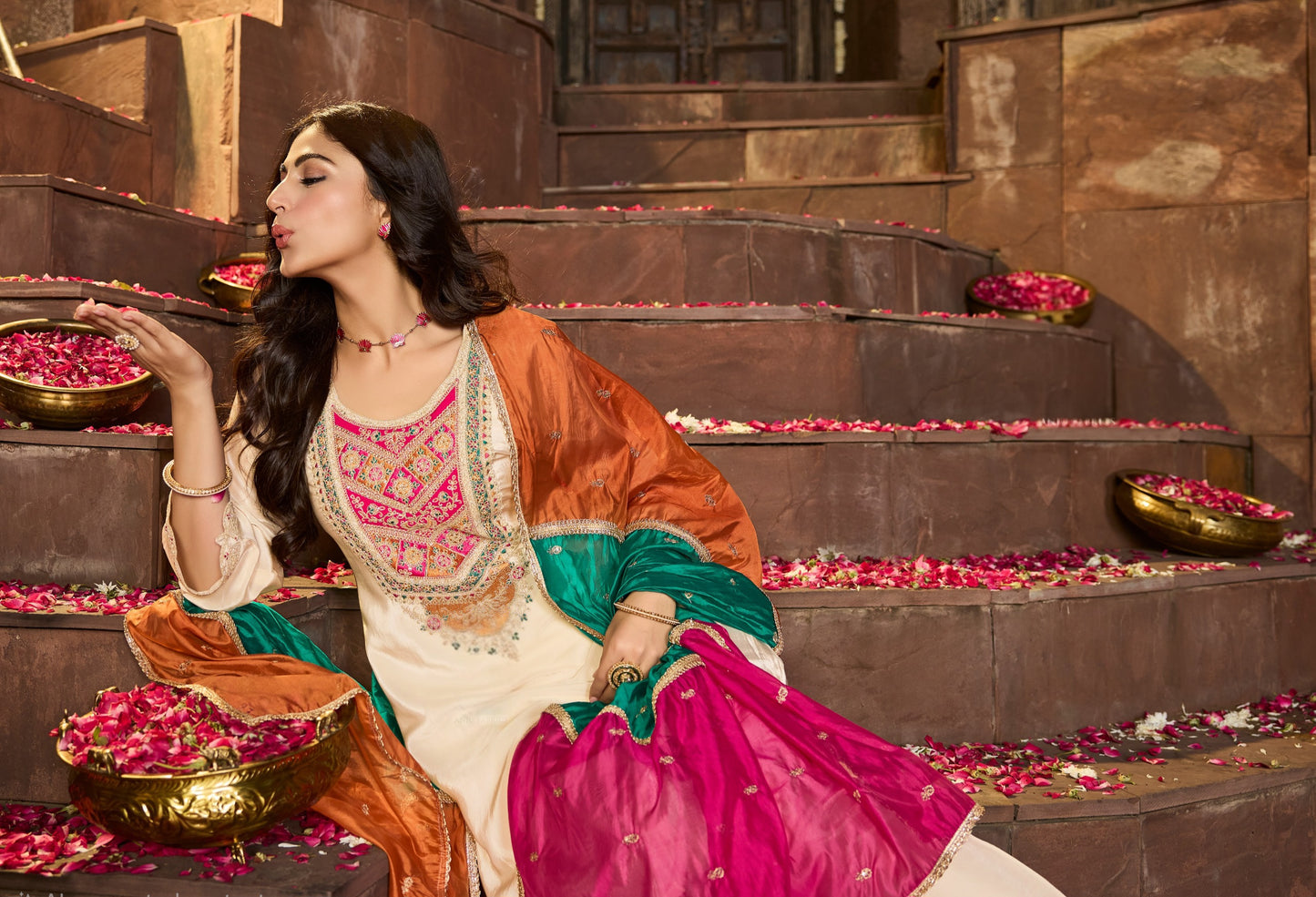 Pure Crepe Kurta Pant Dupatta Set with Heavy Embroidery and Organza Dupatta – Festive Ethnic Wear for Women