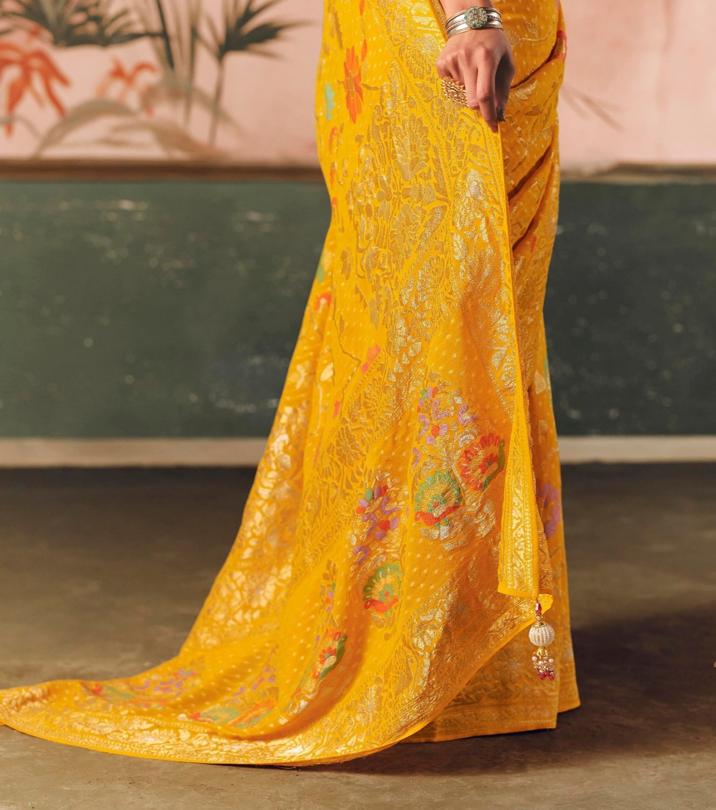 Pure Kaddi Georgette Zari Weaving Saree in Mustard Yellow with All-Over Jaal and Floral Buti Work – Festive & Wedding Wear Saree for Women