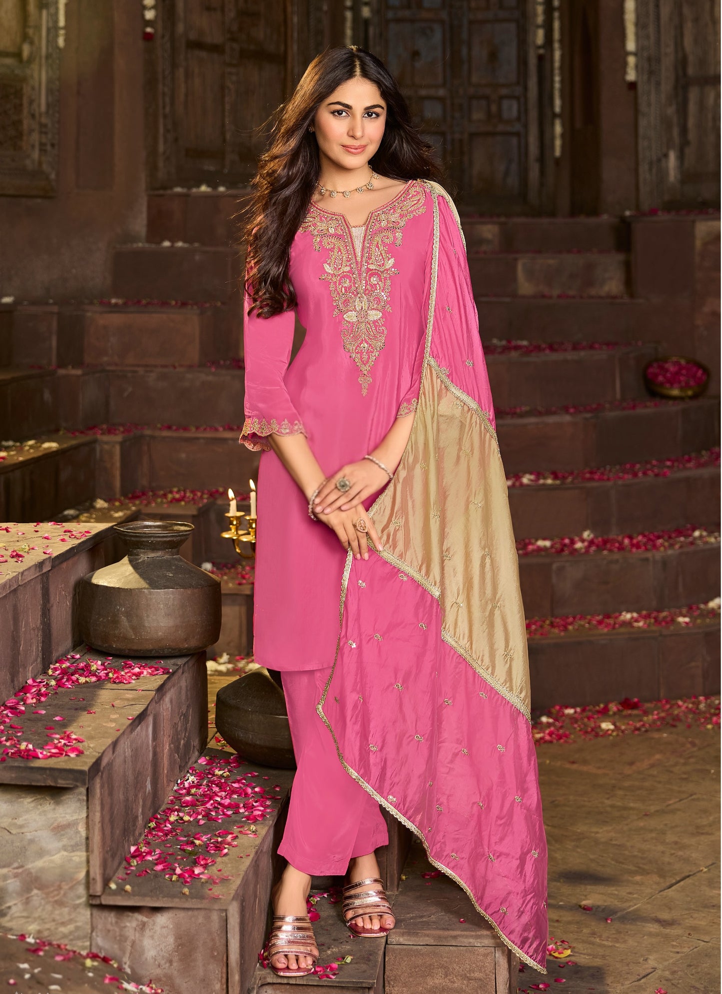 Pure Crepe Kurta Pant Dupatta Set with Heavy Embroidery and Organza Dupatta – Festive Ethnic Wear for Women