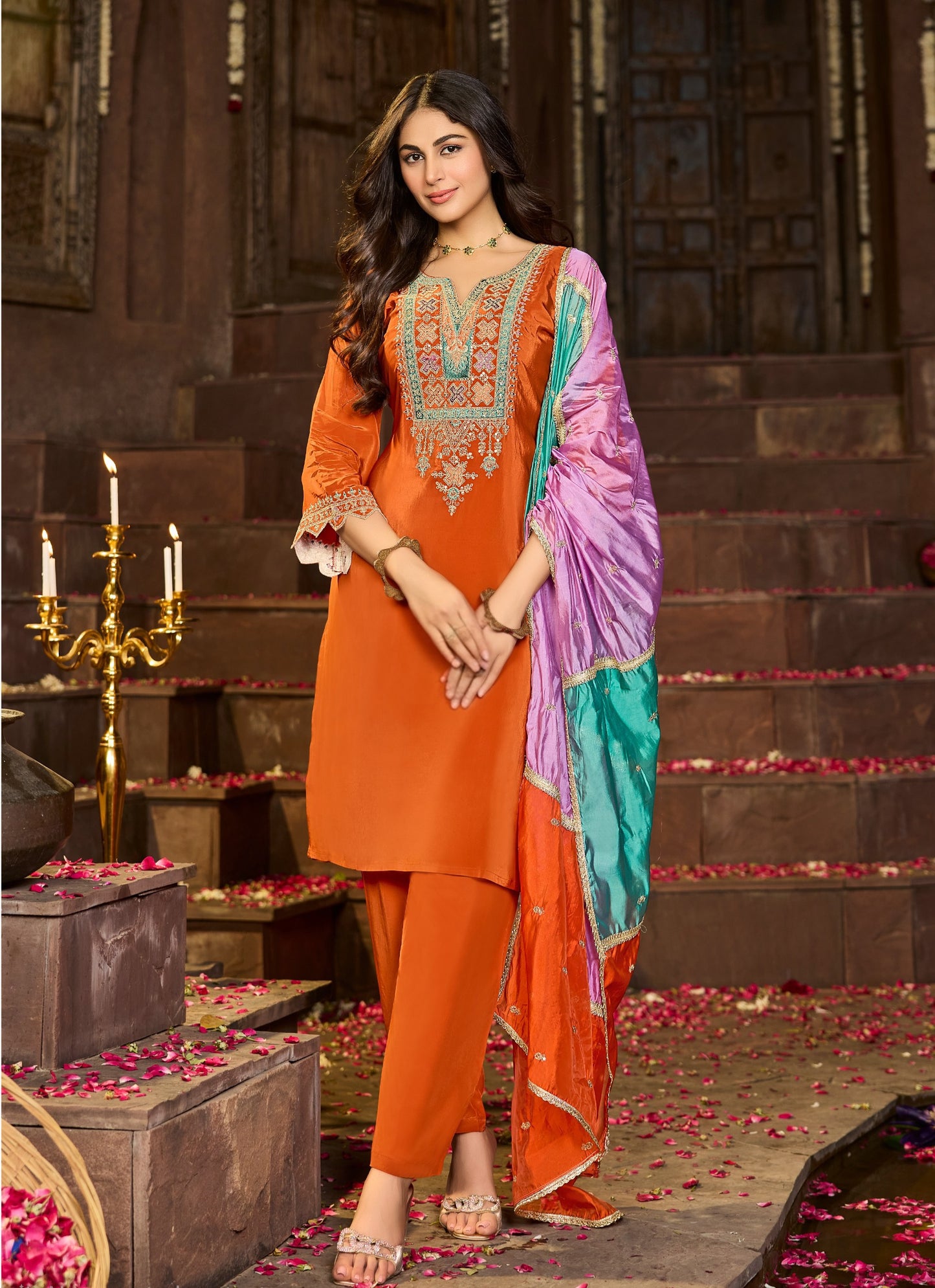 Pure Crepe Kurta Pant Dupatta Set with Heavy Embroidery and Organza Dupatta – Festive Ethnic Wear for Women