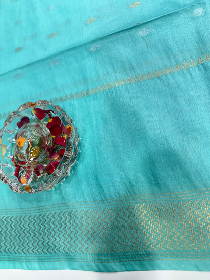 Semi Cotton Silk Saree with 2D Woven Buttas and Contrast Pallu – Elegant Daily and Festive Wear Saree